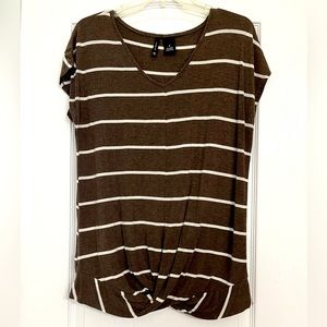New Directions Striped Twist Top